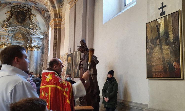 ERYGOWANIE STACJI DROGI KRZYŻOWEJ